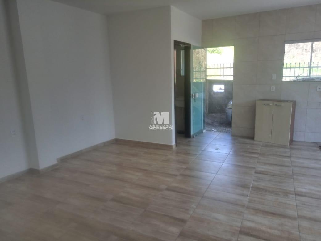 Casa para aluguel no bairro Azambuja: 