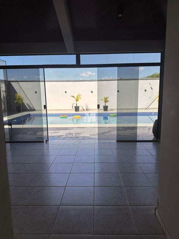 Casa à venda no bairro Souza Cruz: