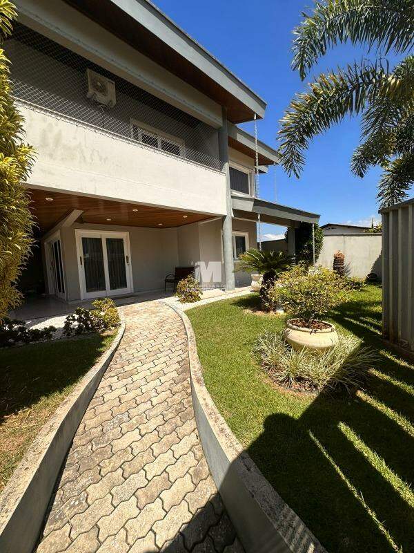 Casa à venda no bairro Souza Cruz: 