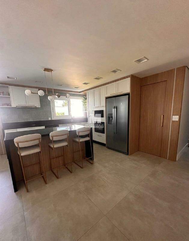 Casa à venda no bairro Souza Cruz: