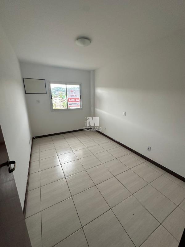 Apartamento para aluguel no bairro Jardim Maluche: 