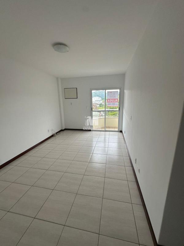 Apartamento para aluguel no bairro Jardim Maluche: 