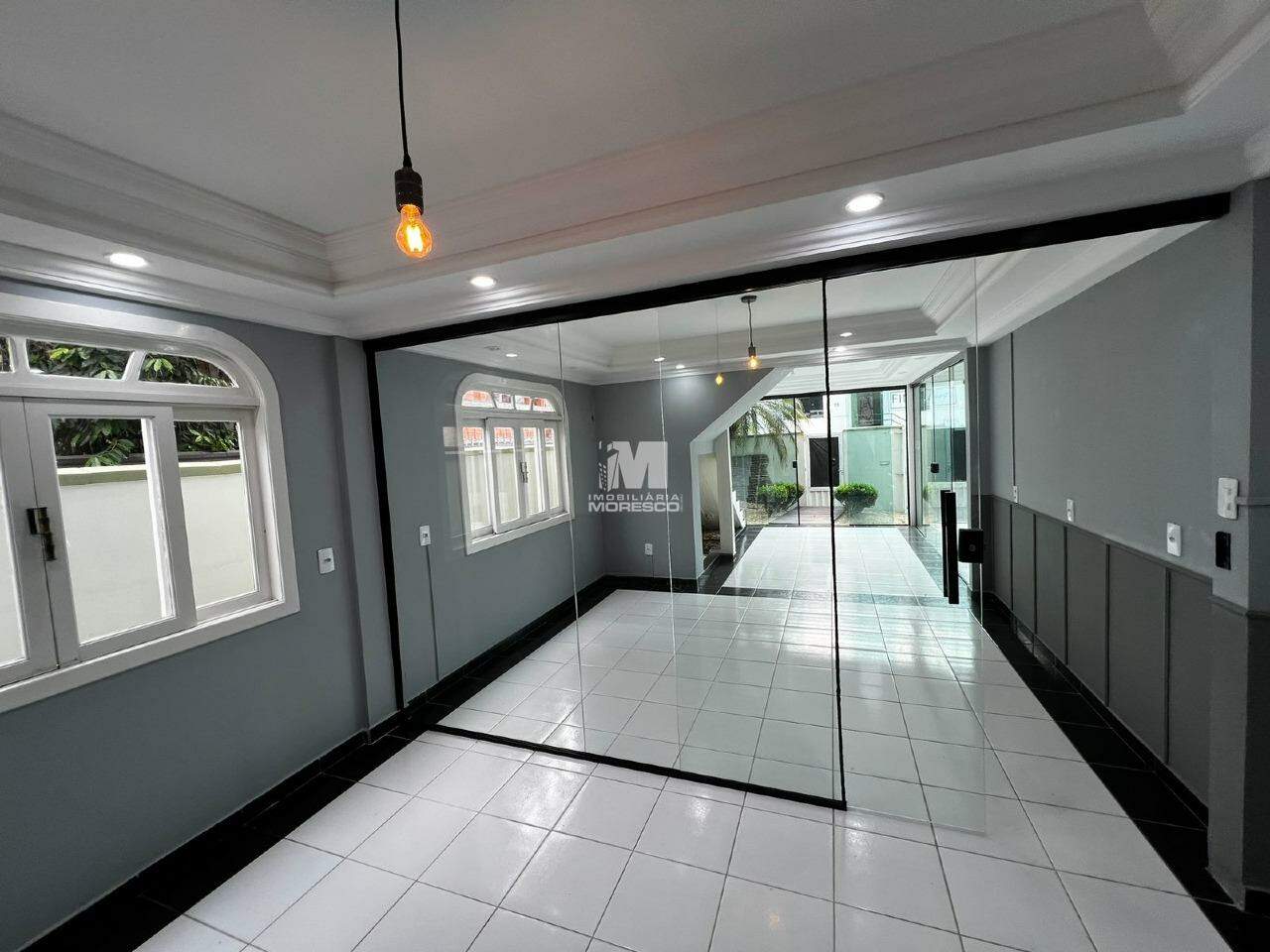Casa para aluguel no bairro São Luiz: 