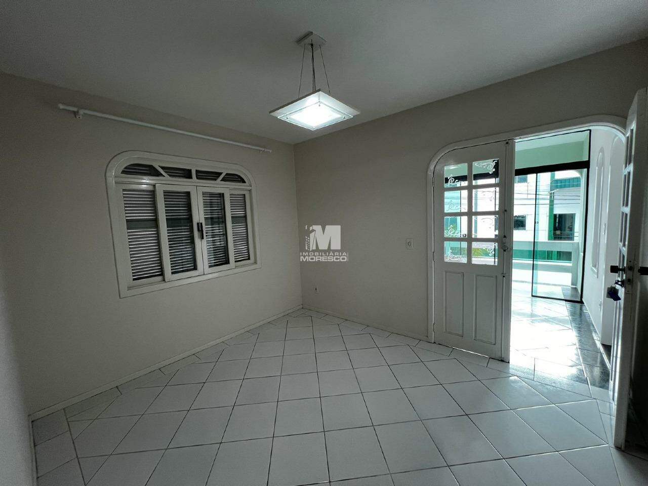 Casa para aluguel no bairro São Luiz: 
