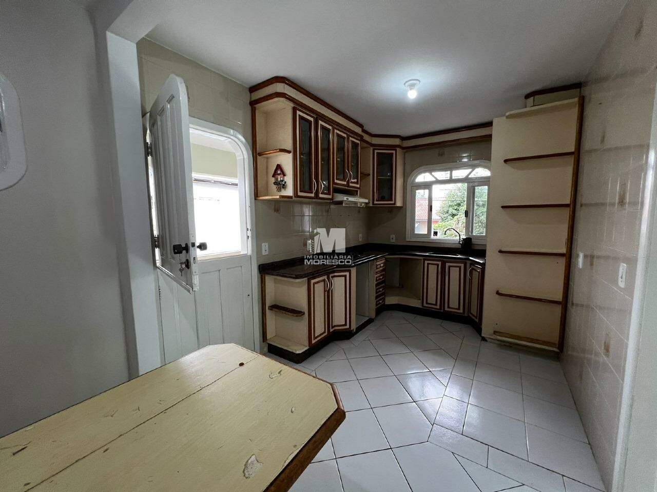 Casa para aluguel no bairro São Luiz: 