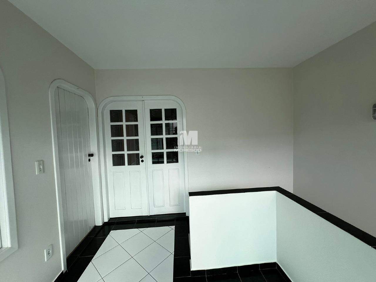 Casa para aluguel no bairro São Luiz: 