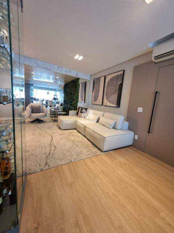 Apartamento à venda no bairro Centro I: 