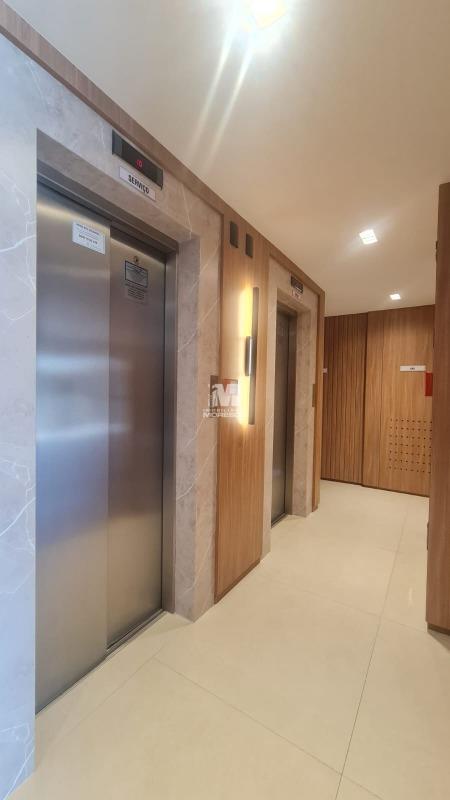 Apartamento à venda no bairro Centro I: 