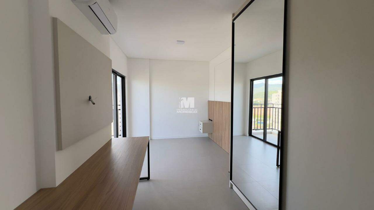 Flat à venda no bairro Santa Terezinha: 