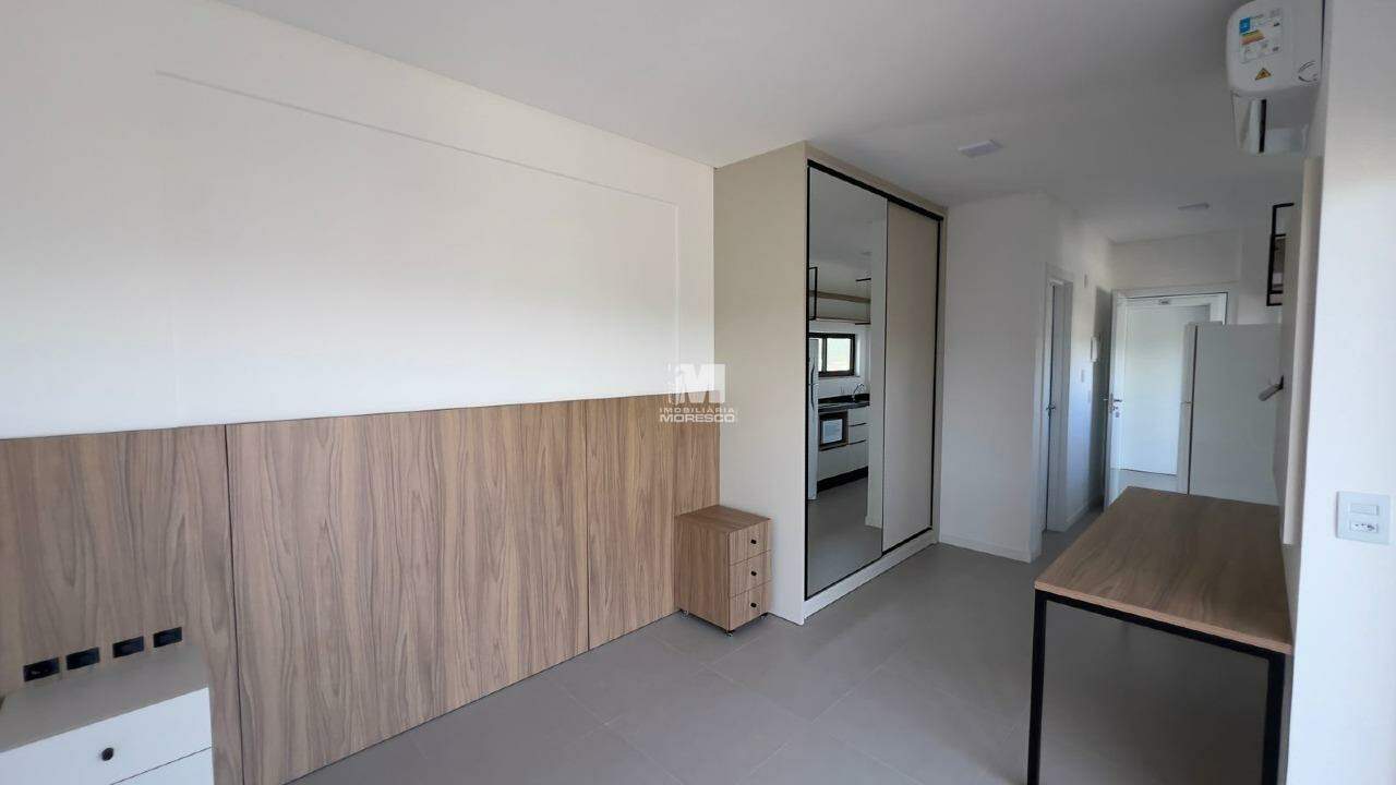 Flat à venda no bairro Santa Terezinha: 