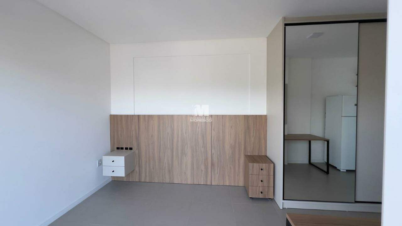 Flat à venda no bairro Santa Terezinha: 