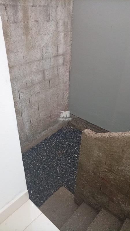 Casa para aluguel no bairro Poço Fundo: 