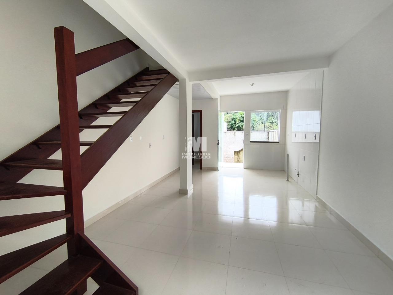 Casa para aluguel no bairro Poço Fundo: 