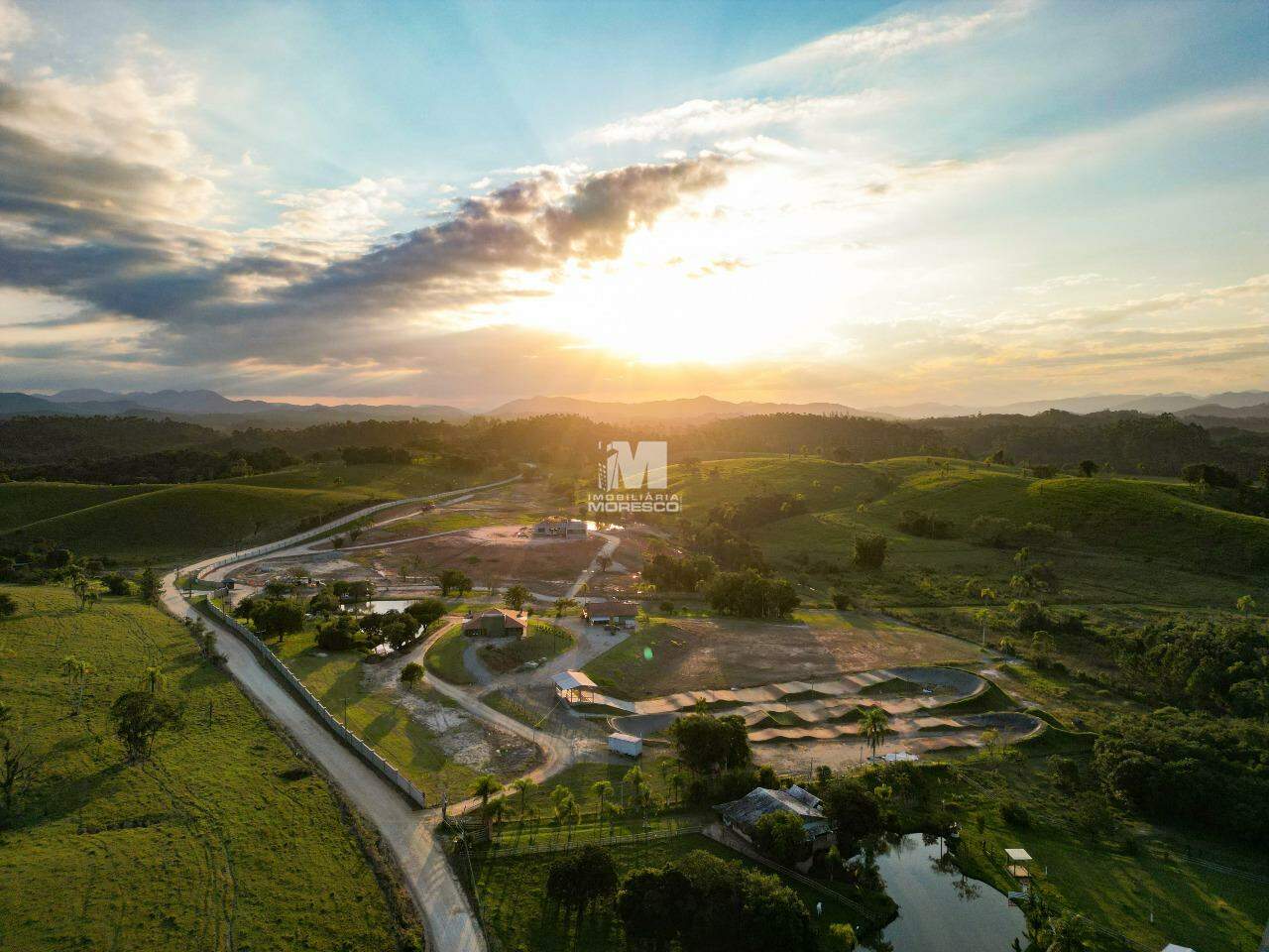 Sítio/Chácara à venda no bairro Campeche: 