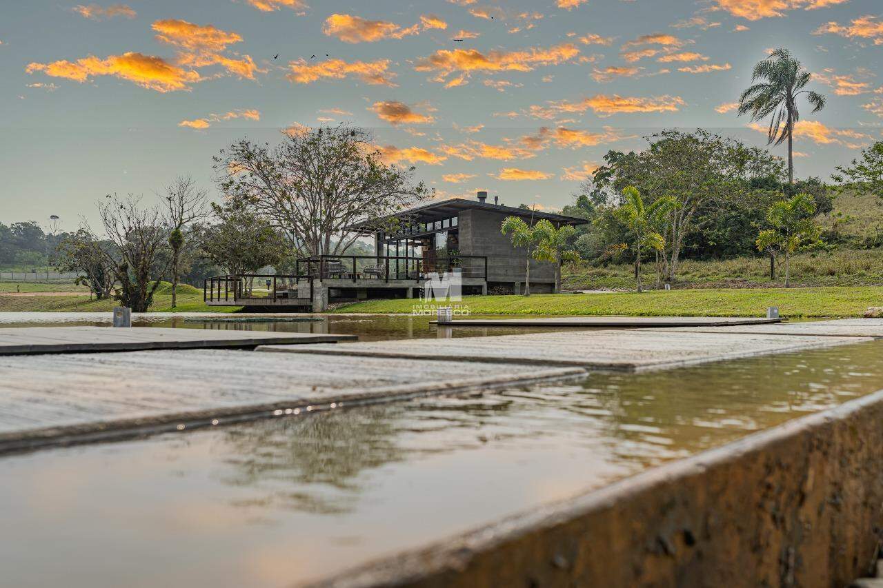 Sítio/Chácara à venda no bairro Campeche: 