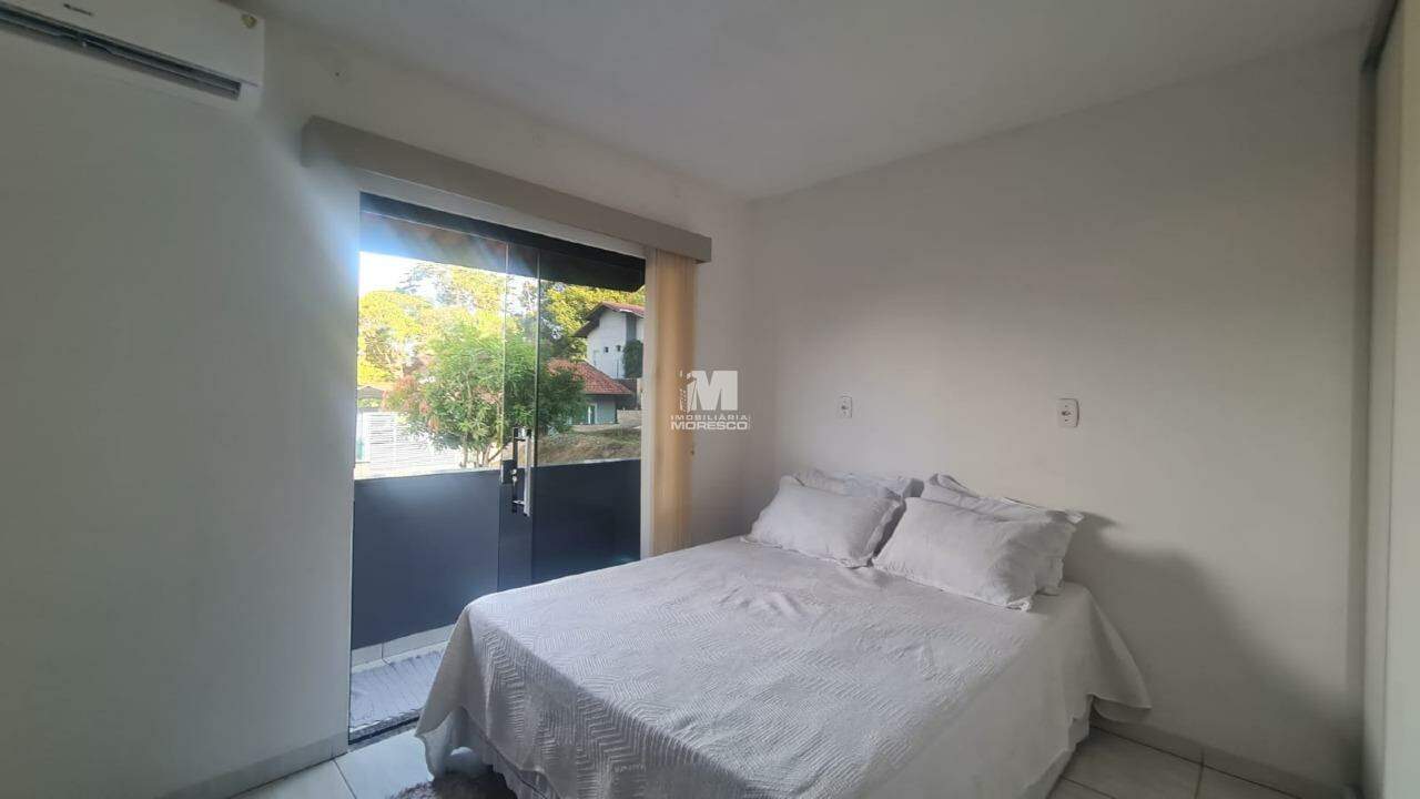 Casa à venda no bairro Centro: 