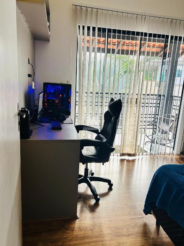 Casa à venda no bairro Centro: 