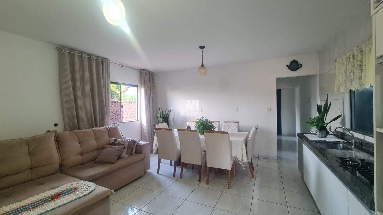 Casa à venda no bairro Centro: 
