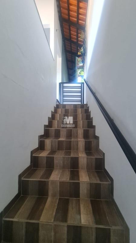 Casa à venda no bairro Centro: 