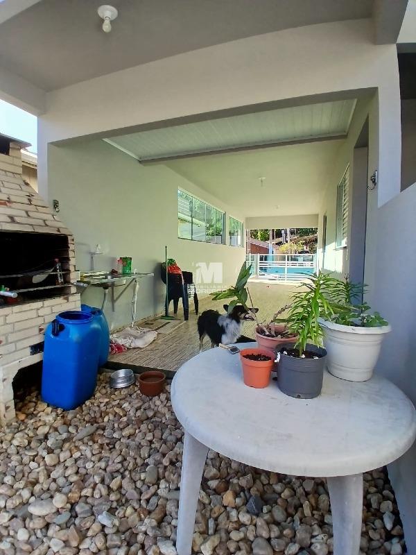 Casa para aluguel no bairro Nova Brasília: 