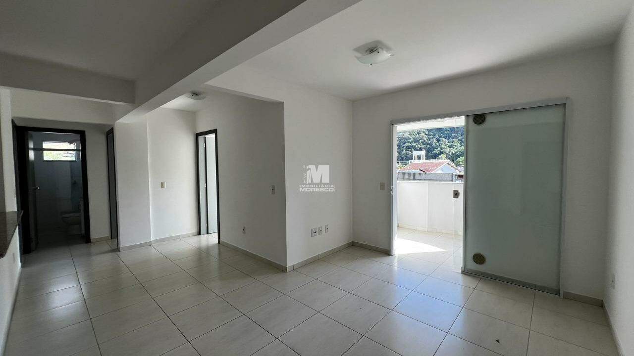 Apartamento para aluguel no bairro Guarani: 