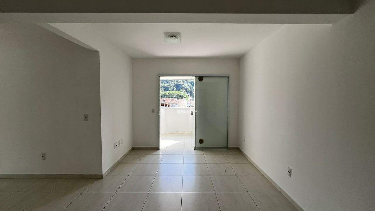 Apartamento para aluguel no bairro Guarani: 