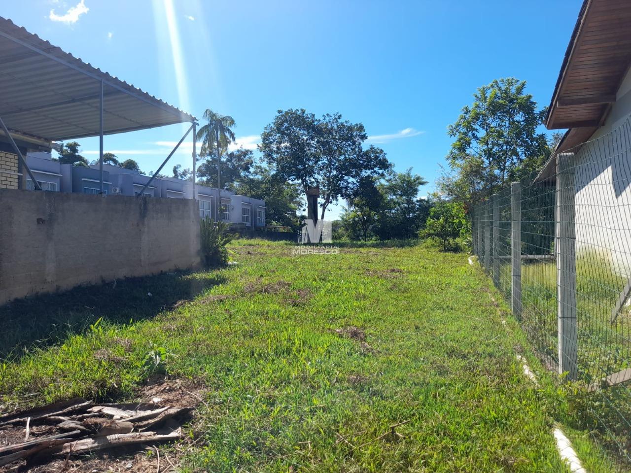 Terreno à venda no bairro Dom Joaquim: 