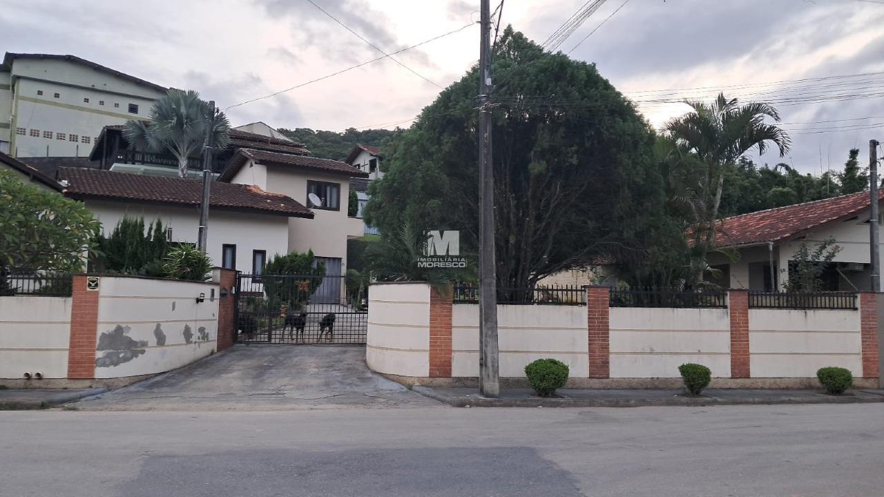 Terreno à venda no bairro Paquetá: 