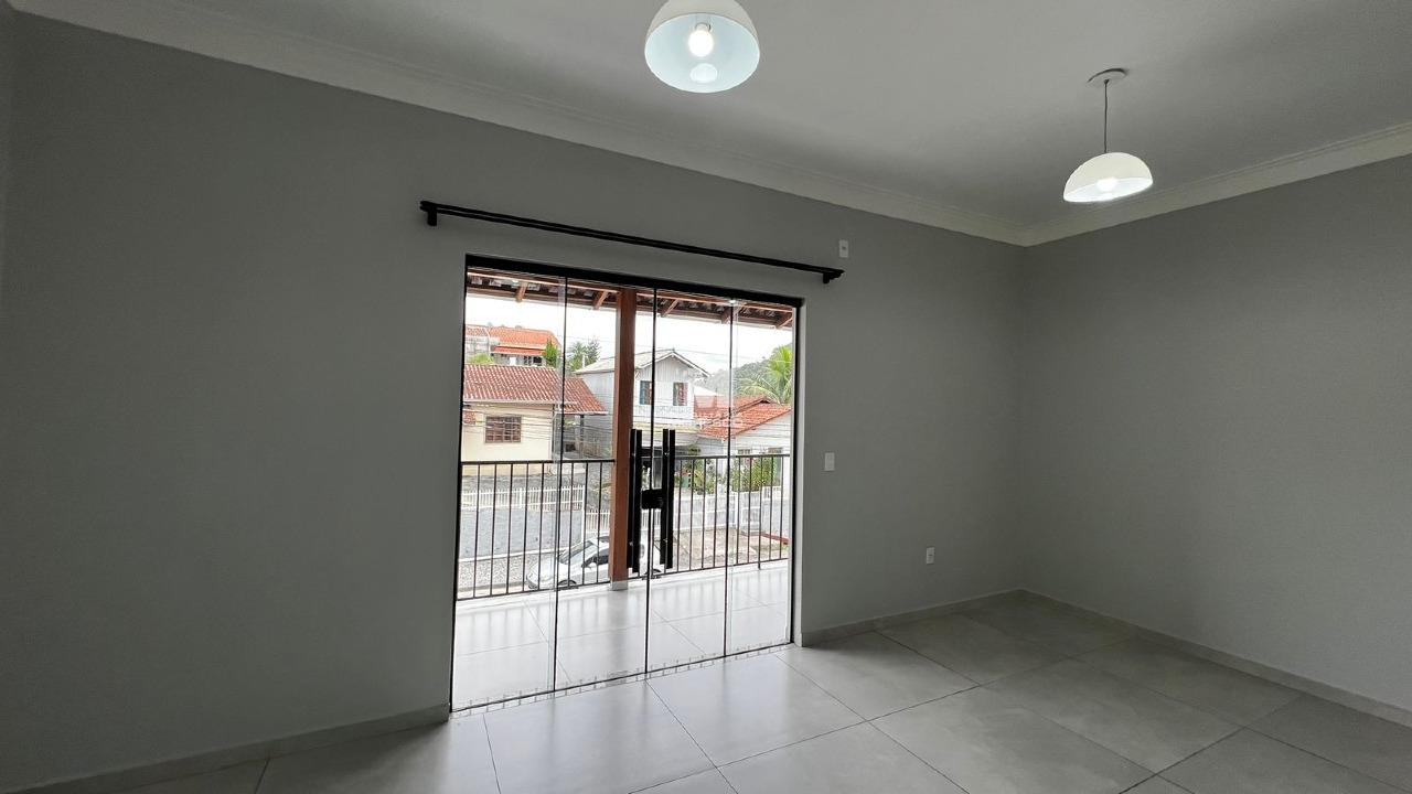 Casa para aluguel no bairro Dom Joaquim: 