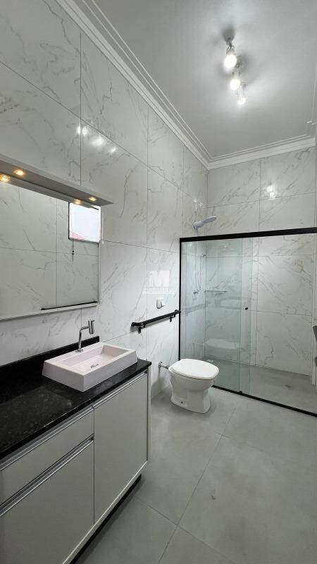 Casa para aluguel no bairro Dom Joaquim: 