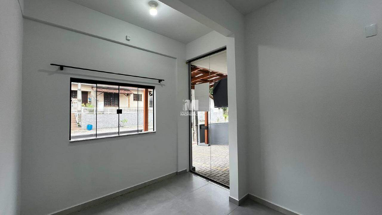 Casa para aluguel no bairro Dom Joaquim: 