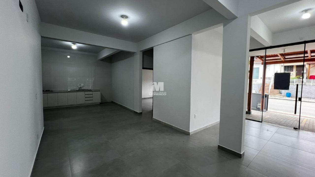 Casa para aluguel no bairro Dom Joaquim: 