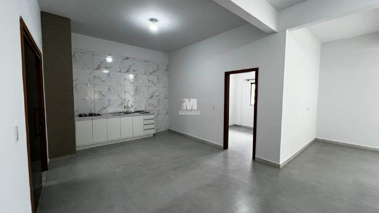 Casa para aluguel no bairro Dom Joaquim: 