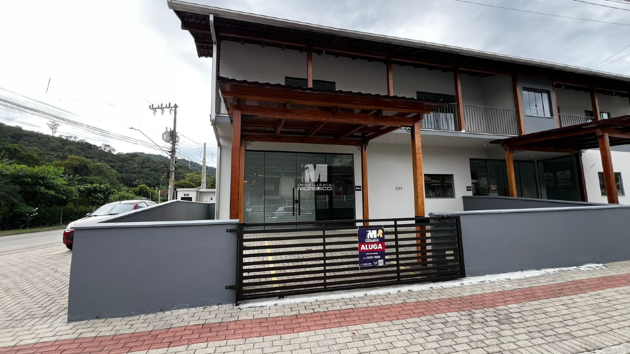 Casa para aluguel no bairro Dom Joaquim: 