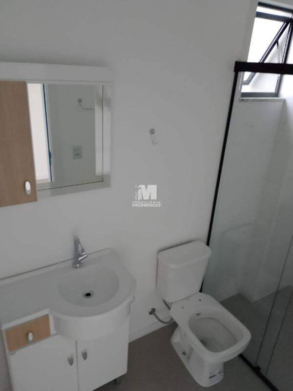 Flat para aluguel no bairro Santa Terezinha: 
