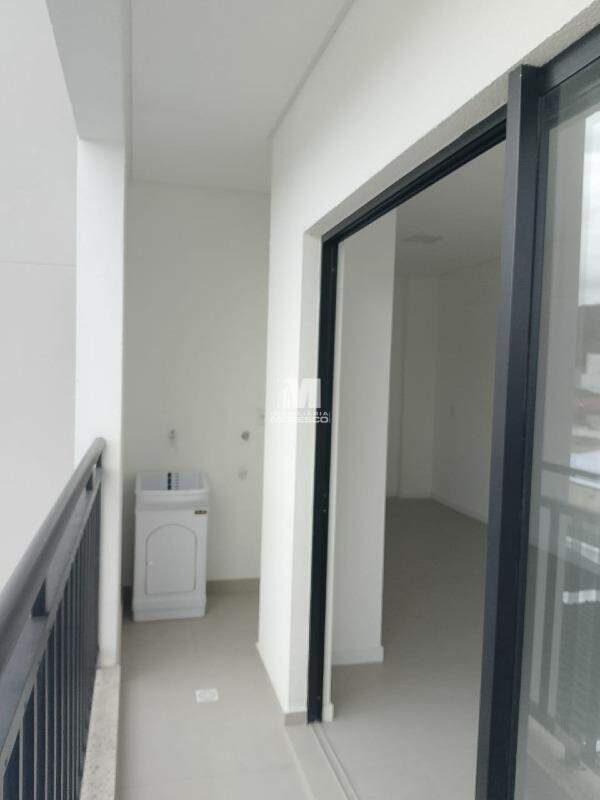 Flat para aluguel no bairro Santa Terezinha: 