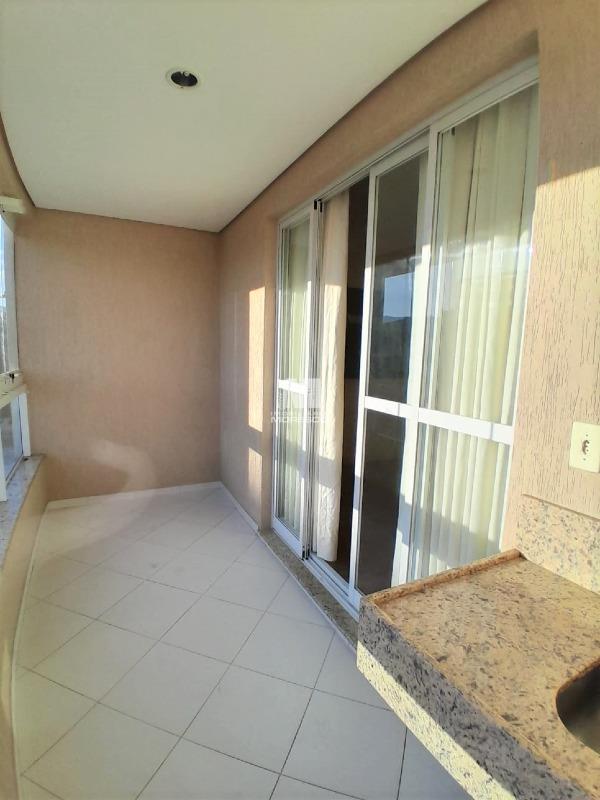 Apartamento à venda no bairro Santa Terezinha: 