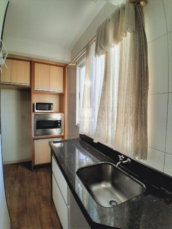 Apartamento à venda no bairro Santa Terezinha: 