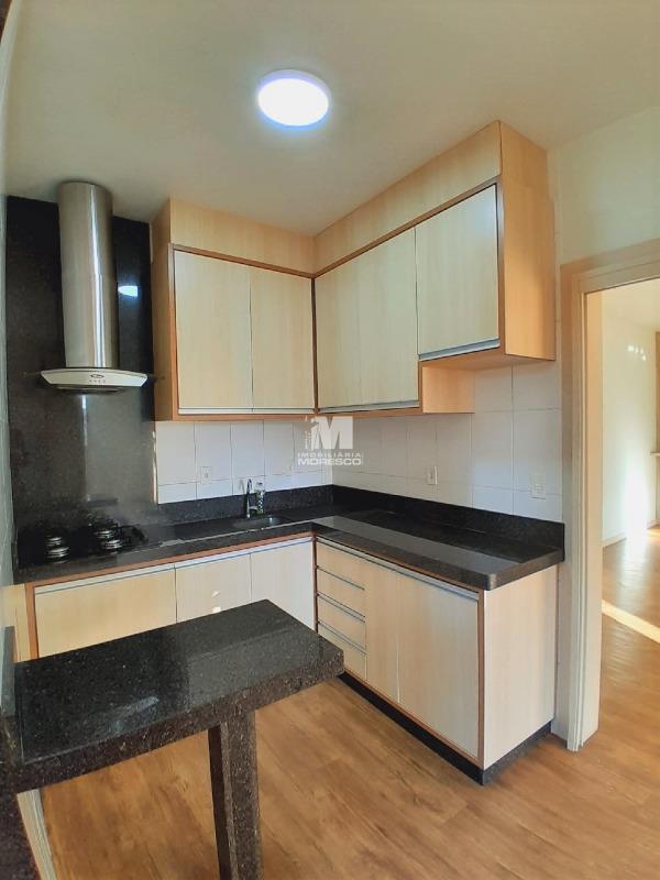 Apartamento à venda no bairro Santa Terezinha: 