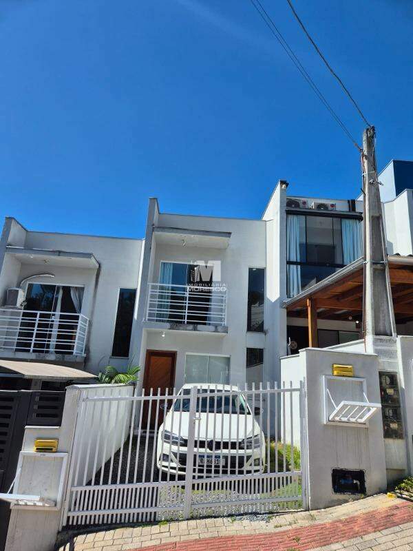 Casa à venda no bairro São Pedro: 