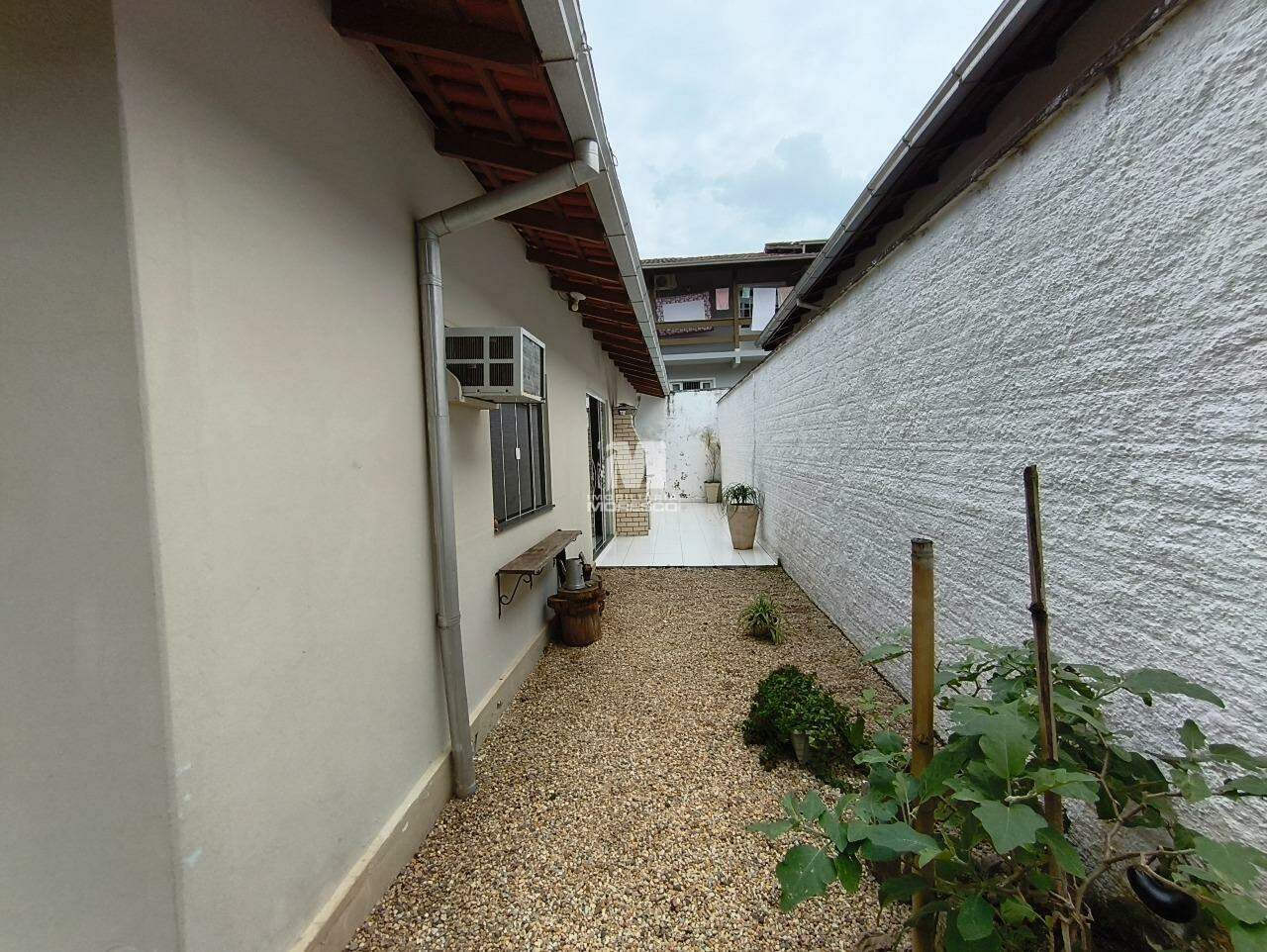 Casa à venda no bairro Águas Claras: 