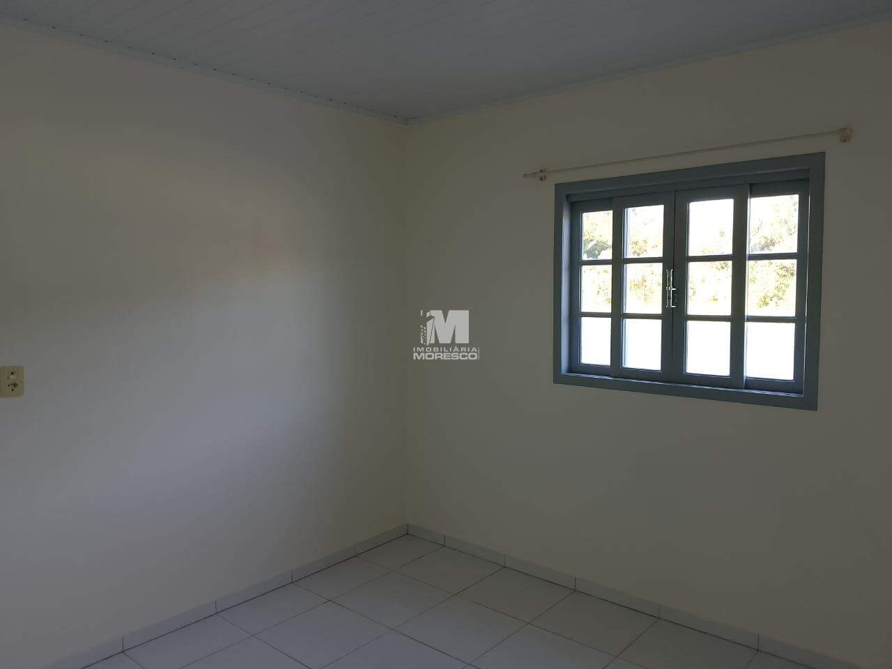 Casa para aluguel no bairro Limeira Baixa: 