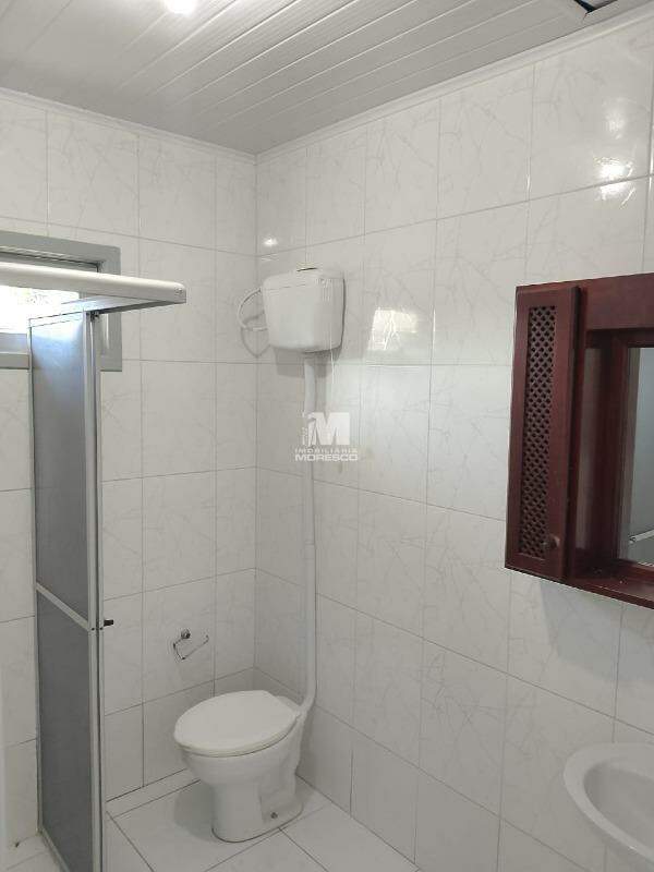 Casa para aluguel no bairro Limeira Baixa: 