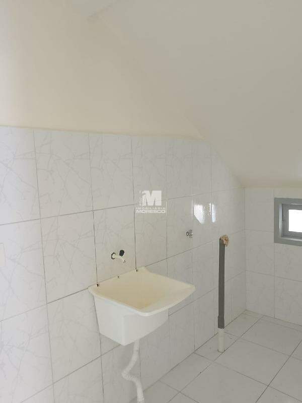 Casa para aluguel no bairro Limeira Baixa: 