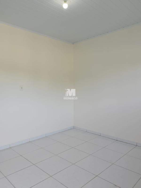 Casa para aluguel no bairro Limeira Baixa: 
