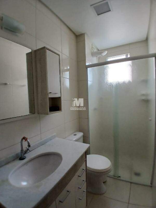 Apartamento para aluguel no bairro Centro: 