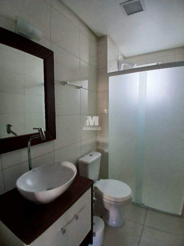 Apartamento para aluguel no bairro Centro: 