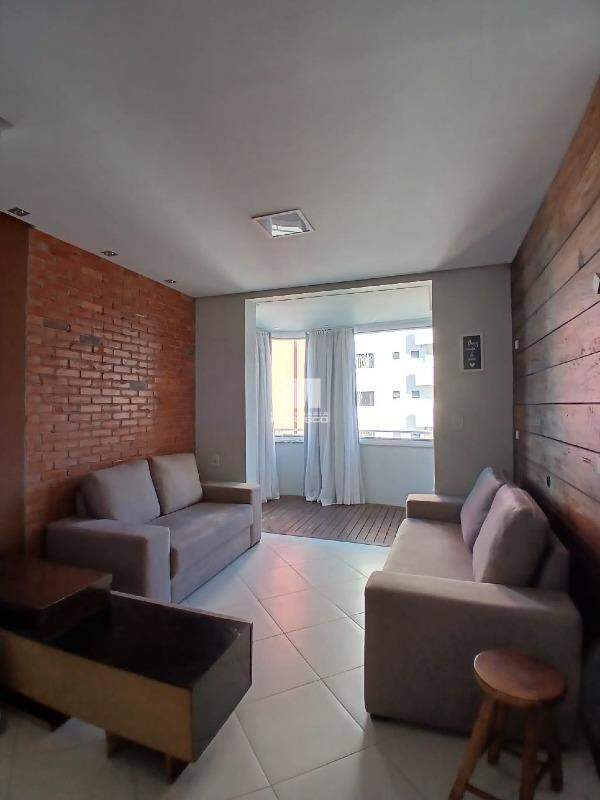 Apartamento para aluguel no bairro Centro: 
