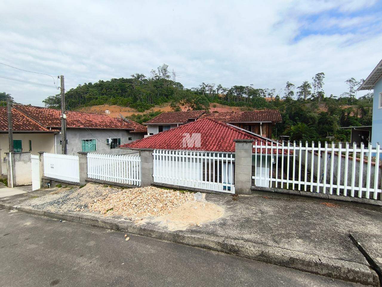 Casa à venda no bairro Dom Joaquim: 