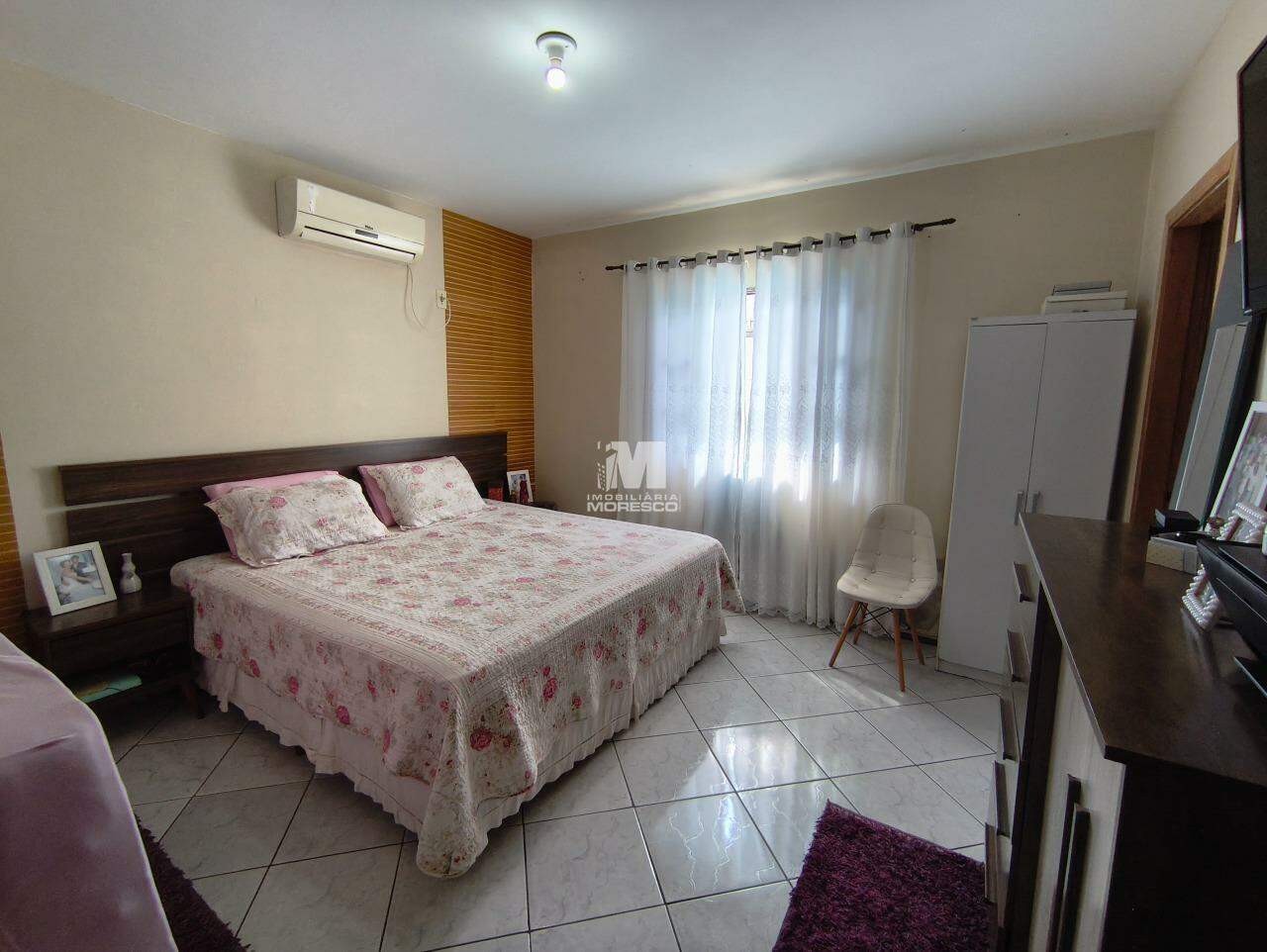 Casa à venda no bairro Dom Joaquim: 